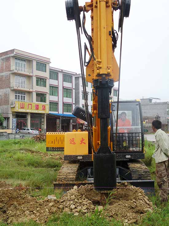 榴莲视频黄色APP软件下载建筑机械厂履带式榴莲视频色版免费网站施工中